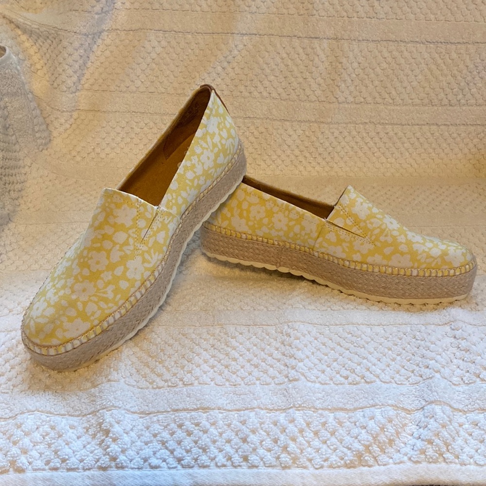 Dr Scholl’s Sunny Espadrilles, size 8.5, new, no box, spring,summer, casual